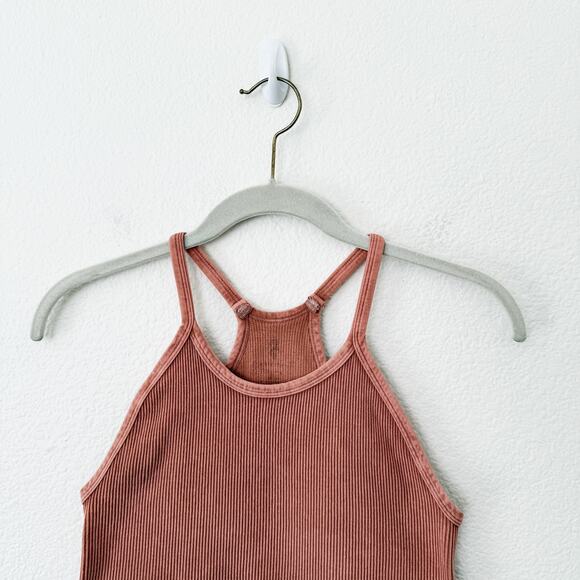 [Free People] Movement Happiness Runs Seamless Ribbed Cropped Tank Top Size M/L - Picture 4 of 11